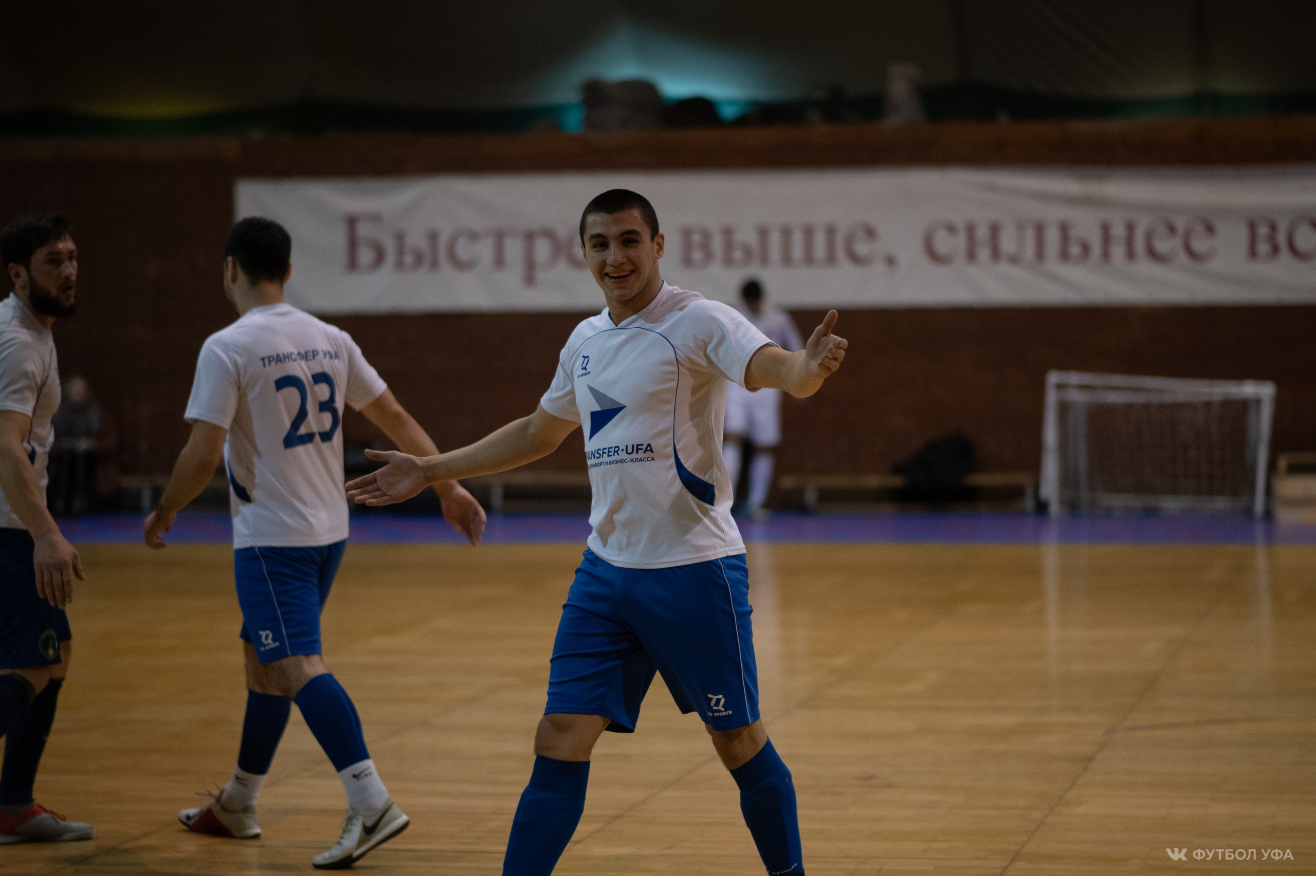 066-lRAu-xJY3kE